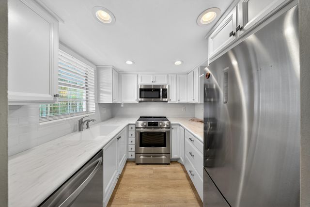 2929 SE Ocean Boulevard 103-9, Stuart, FL 34996