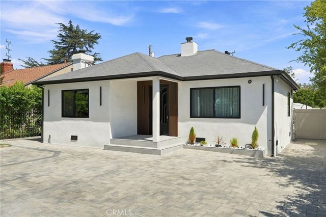 5954 Carpenter Avenue, Valley Village, CA 91607