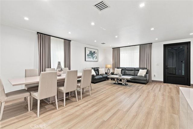 5954 Carpenter Avenue, Valley Village, CA 91607
