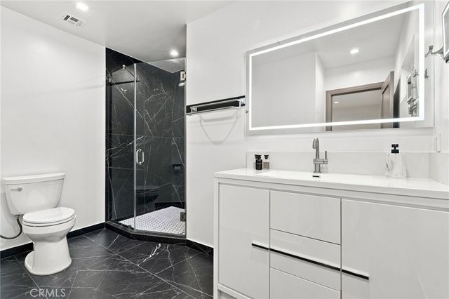 5954 Carpenter Avenue, Valley Village, CA 91607