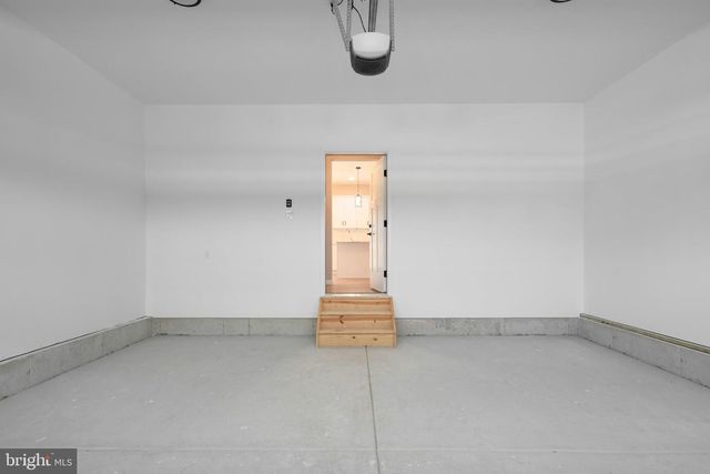 1162 S SPRING RD, Vineland, NJ 08361