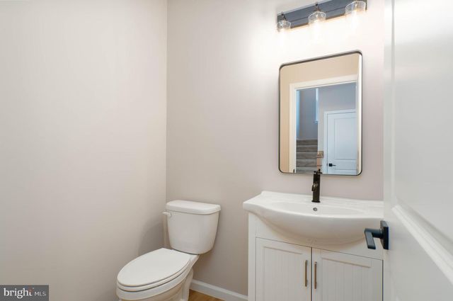 1162 S SPRING RD, Vineland, NJ 08361