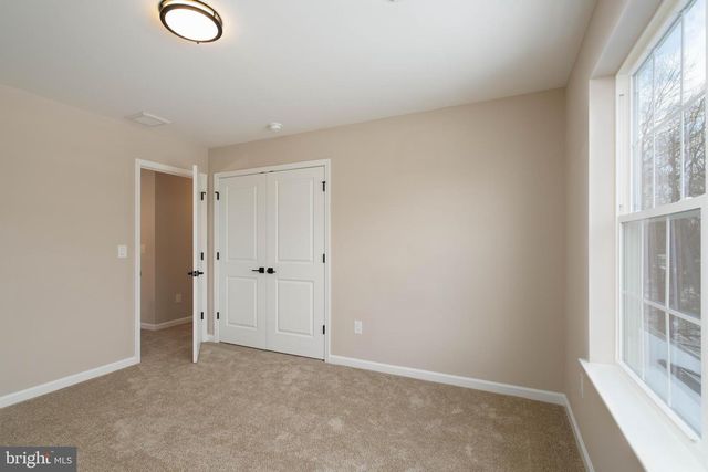 1162 S SPRING RD, Vineland, NJ 08361