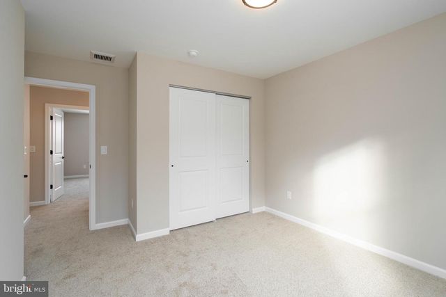 1162 S SPRING RD, Vineland, NJ 08361