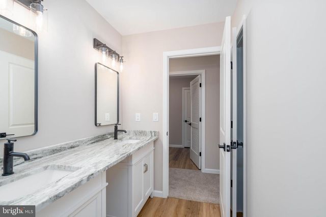 1162 S SPRING RD, Vineland, NJ 08361