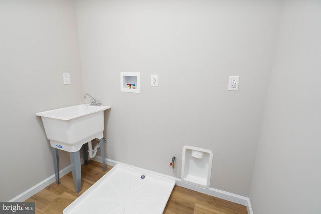 1162 S SPRING RD, Vineland, NJ 08361