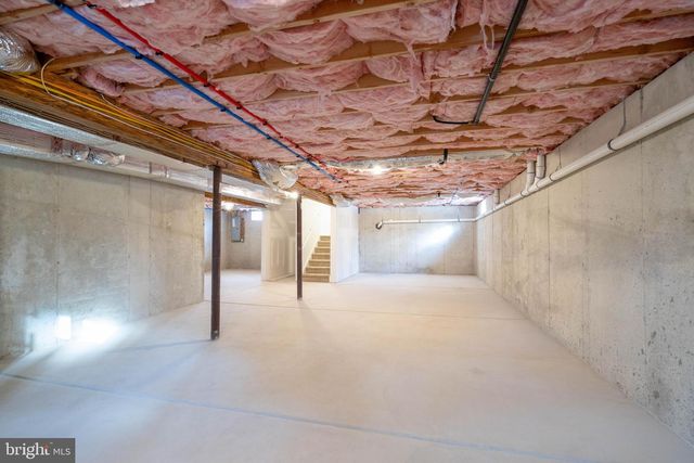 1162 S SPRING RD, Vineland, NJ 08361