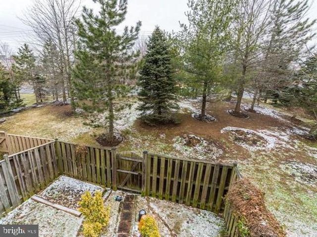 2541 BANSHIRE DR, Herndon, VA 20171