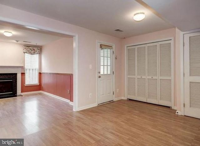 2541 BANSHIRE DR, Herndon, VA 20171