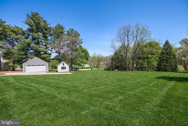 823 BALTIMORE ST, Dillsburg, PA 17019