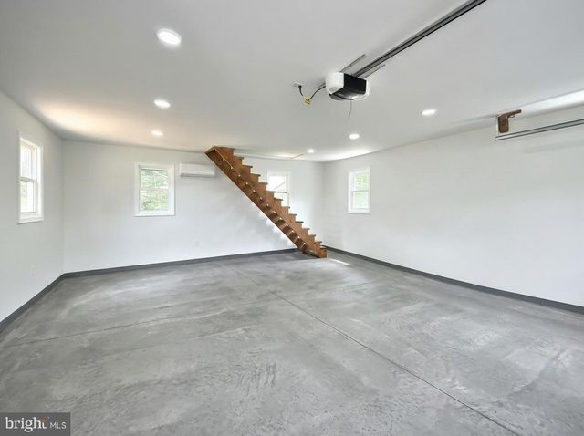 823 BALTIMORE ST, Dillsburg, PA 17019