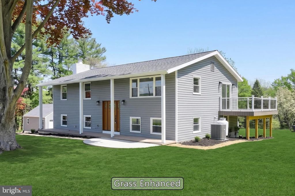 823 BALTIMORE ST, Dillsburg, PA 17019
