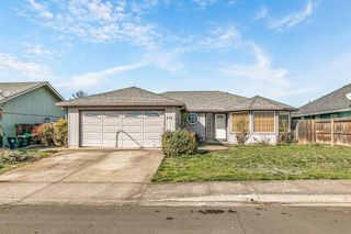 278 Sparrow Way, Medford, OR 97501