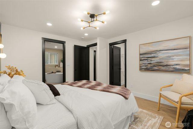 7017 NE 155th Place, Kenmore, WA 98028