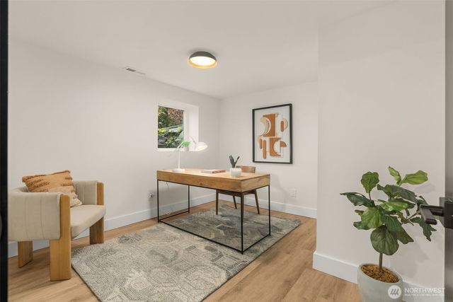 7017 NE 155th Place, Kenmore, WA 98028