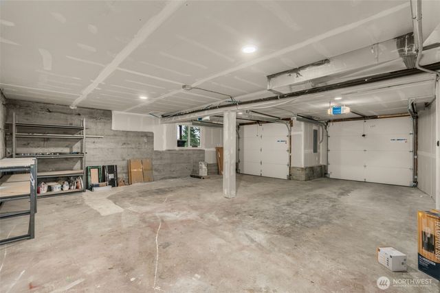 7017 NE 155th Place, Kenmore, WA 98028