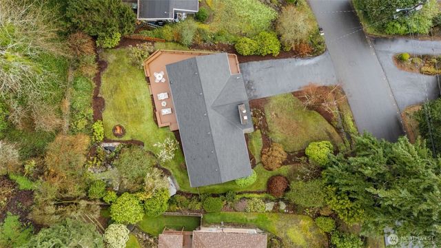 7017 NE 155th Place, Kenmore, WA 98028