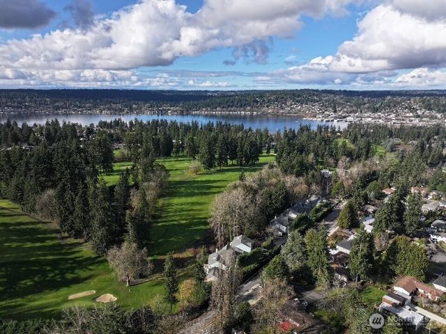 7017 NE 155th Place, Kenmore, WA 98028