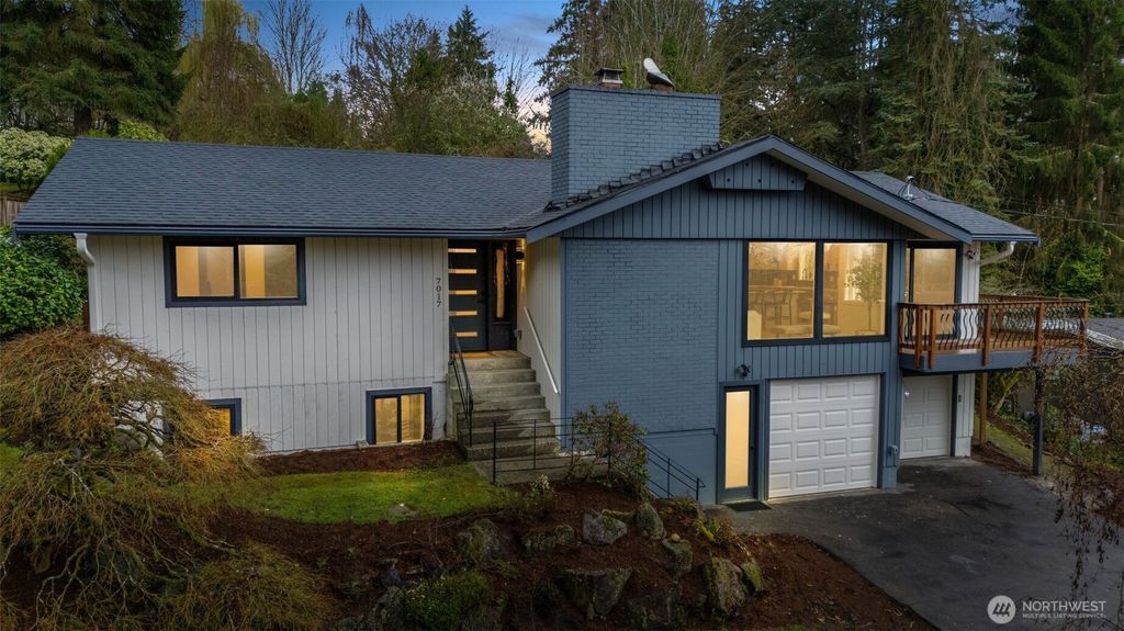 7017 NE 155th Place, Kenmore, WA 98028