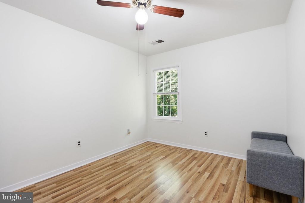 Image 21 of property listing at 201 CASTLETON PL, Upper Marlboro, MD 20774