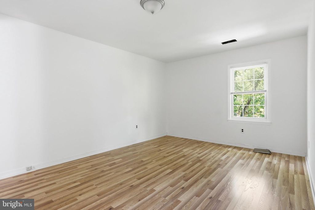 Image 23 of property listing at 201 CASTLETON PL, Upper Marlboro, MD 20774