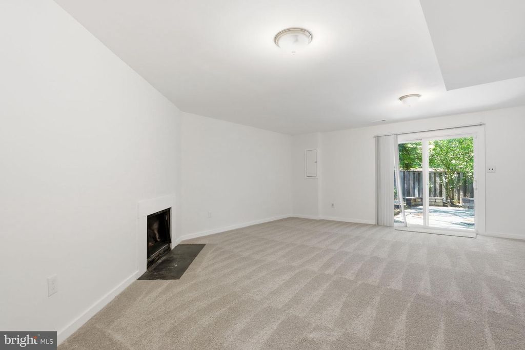 Image 31 of property listing at 201 CASTLETON PL, Upper Marlboro, MD 20774
