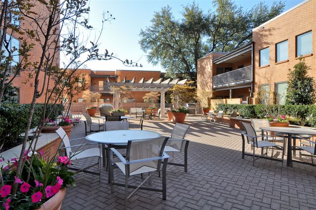 4242 Lomo Alto Drive S30, Dallas, TX 75219