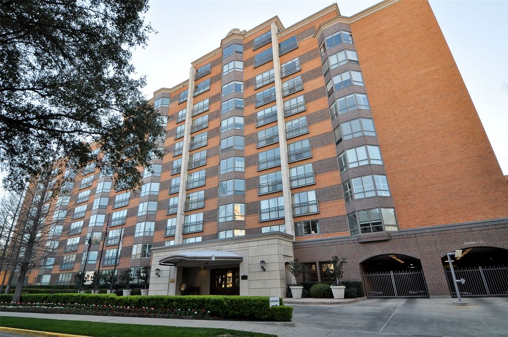 4242 Lomo Alto Drive S30, Dallas, TX 75219