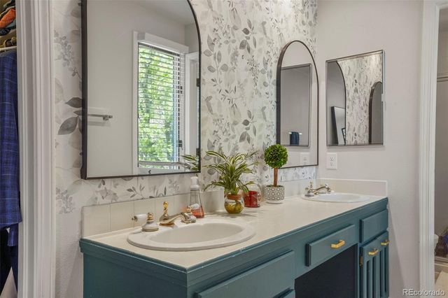 5549 S Hanover Way, Englewood, CO 80111