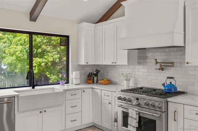 5549 S Hanover Way, Englewood, CO 80111