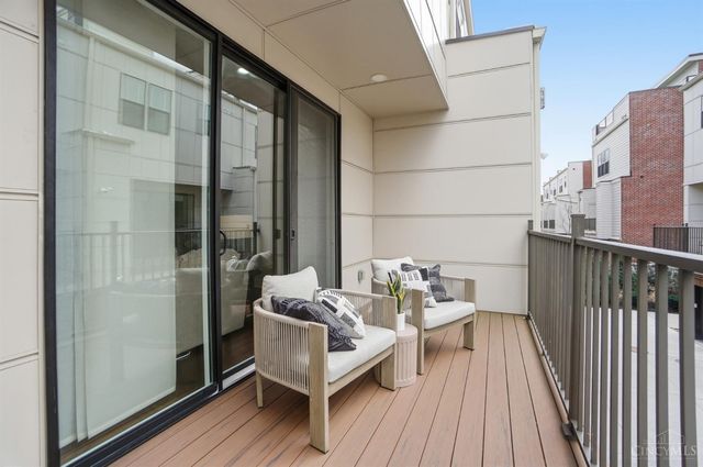 2711 Hyde Park Avenue, Cincinnati, OH 45209