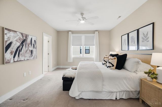 2711 Hyde Park Avenue, Cincinnati, OH 45209