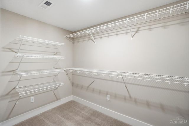 2711 Hyde Park Avenue, Cincinnati, OH 45209