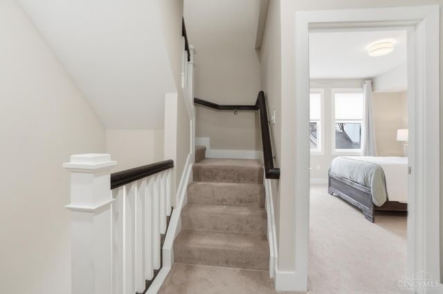 2711 Hyde Park Avenue, Cincinnati, OH 45209