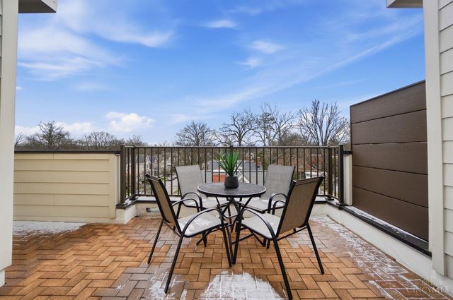 2711 Hyde Park Avenue, Cincinnati, OH 45209