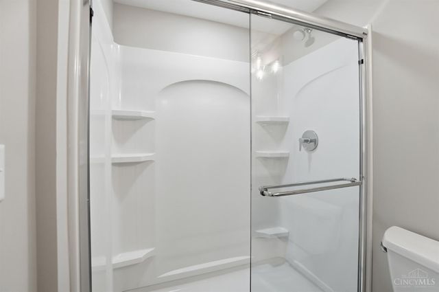 2711 Hyde Park Avenue, Cincinnati, OH 45209