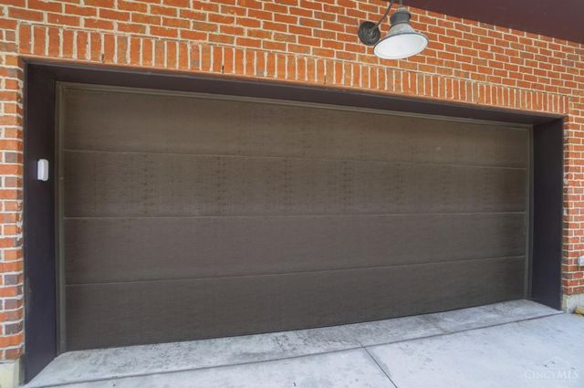 2711 Hyde Park Avenue, Cincinnati, OH 45209