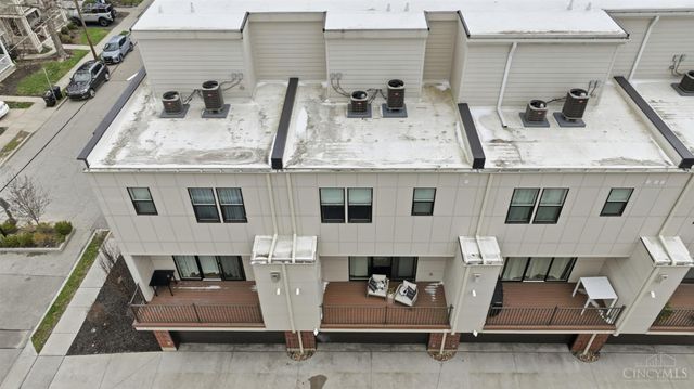 2711 Hyde Park Avenue, Cincinnati, OH 45209