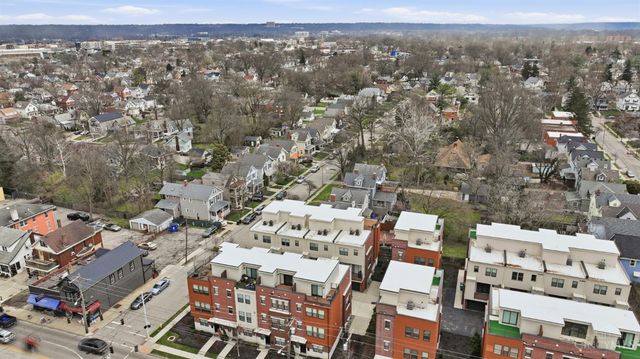 2711 Hyde Park Avenue, Cincinnati, OH 45209