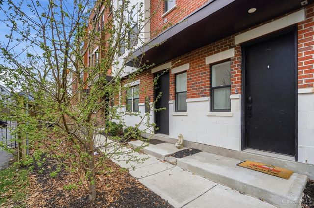 2711 Hyde Park Avenue, Cincinnati, OH 45209