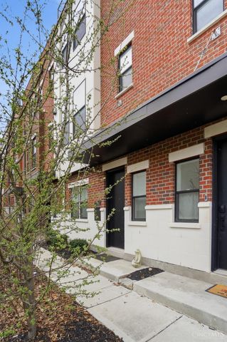 2711 Hyde Park Avenue, Cincinnati, OH 45209