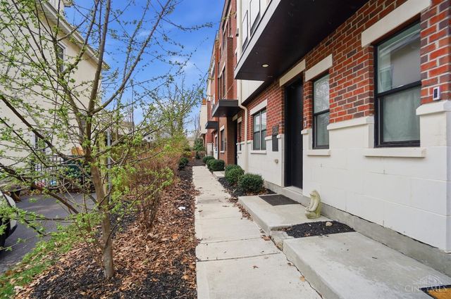 2711 Hyde Park Avenue, Cincinnati, OH 45209