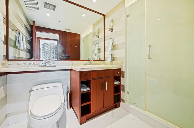 18201 Collins Ave 5201, Sunny Isles Beach, FL 33160