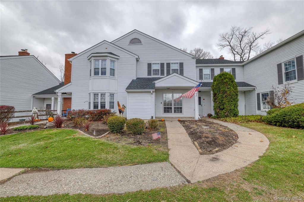 7 Weathervane Way, Warwick, NY 10990