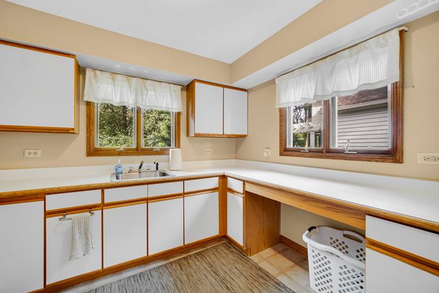 1024 Trillium Trail, West Chicago, IL 60185
