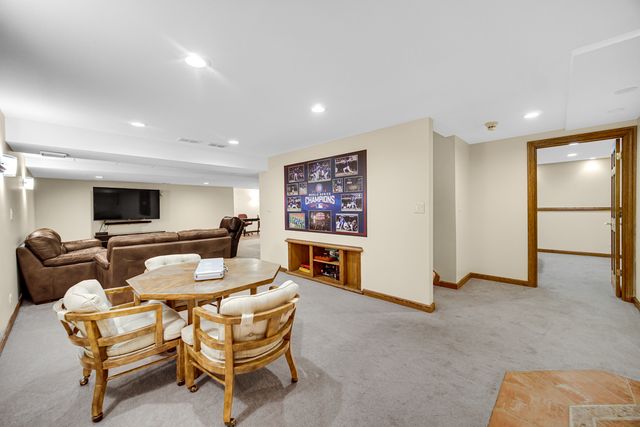 1024 Trillium Trail, West Chicago, IL 60185