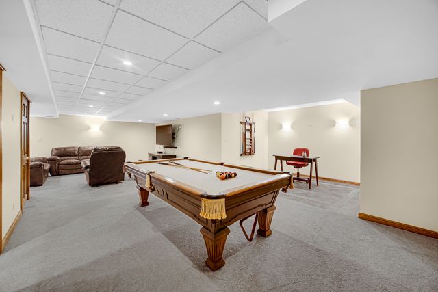 1024 Trillium Trail, West Chicago, IL 60185