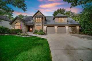 1024 Trillium Trail, West Chicago, IL 60185