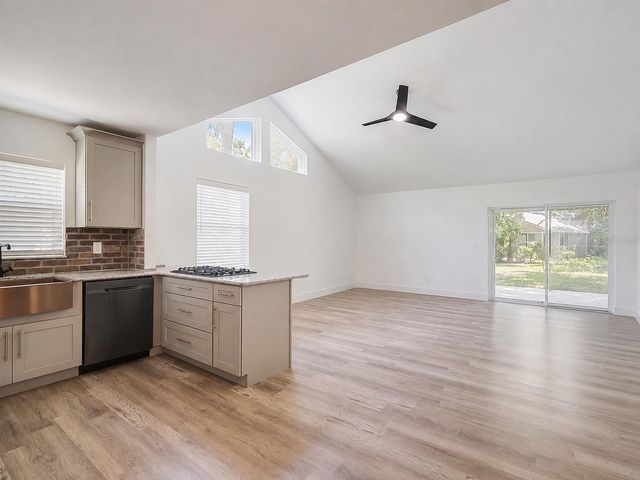 4956 VILLAGE GARDENS DRIVE 145, Sarasota, FL 34234