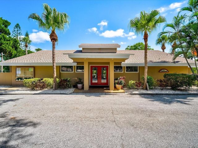 4956 VILLAGE GARDENS DRIVE 145, Sarasota, FL 34234